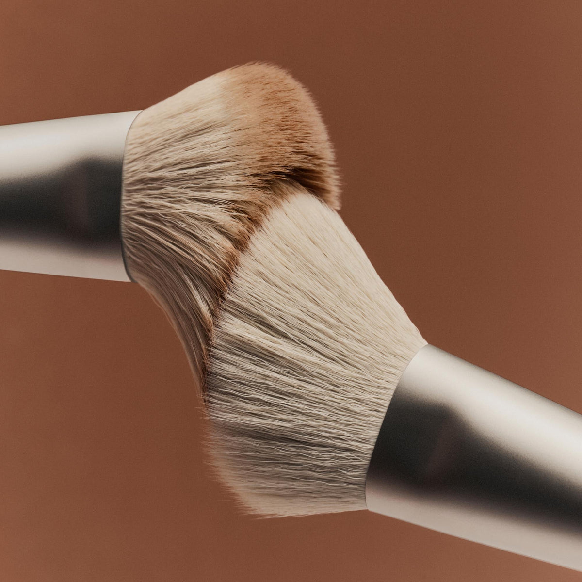 the-bronzer-brush-k8 Bronzer_Brush-1.jpg