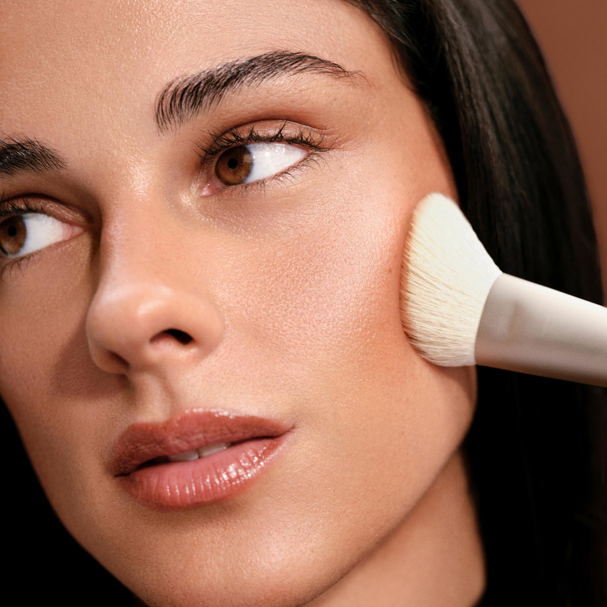 the-bronzer-brush-k8 Bronzer_Brush.jpg