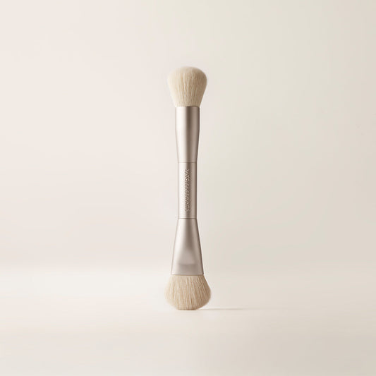 the-blush-brush-m0 the-blush-brush.jpg